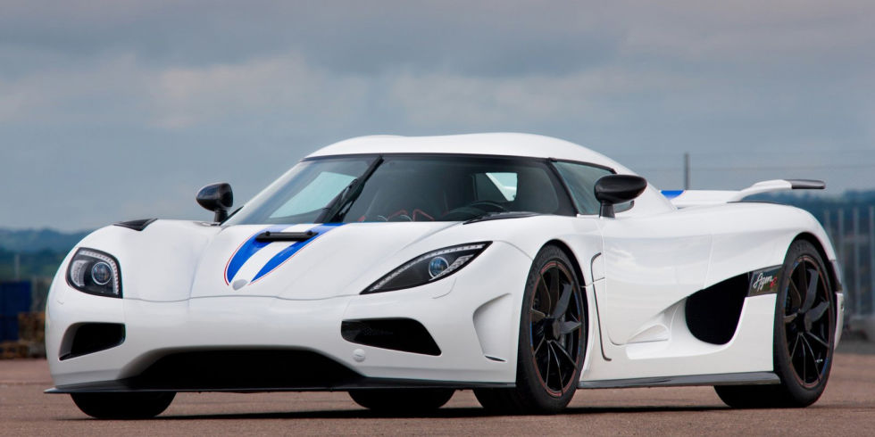 Top speed: 260 mphWith a twin-turbo V8 that produces 1,140 hp, it's no wonder the Agera R can smash its way up to 260 mph.