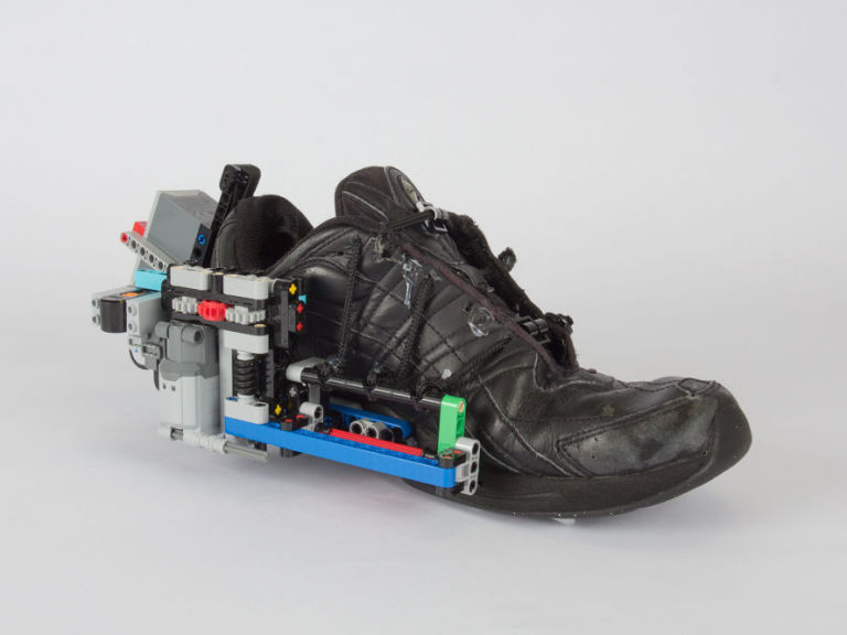 hacksmith industries self lacing shoes