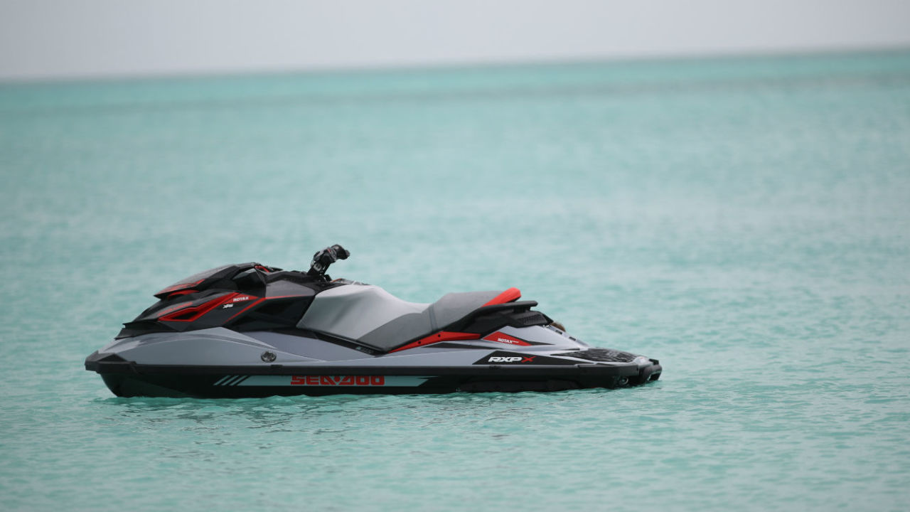 スポーツ SEADOO RXP300RS 2016 Sea-Doo RXP™ X 300 Reviews, Prices, and Specs