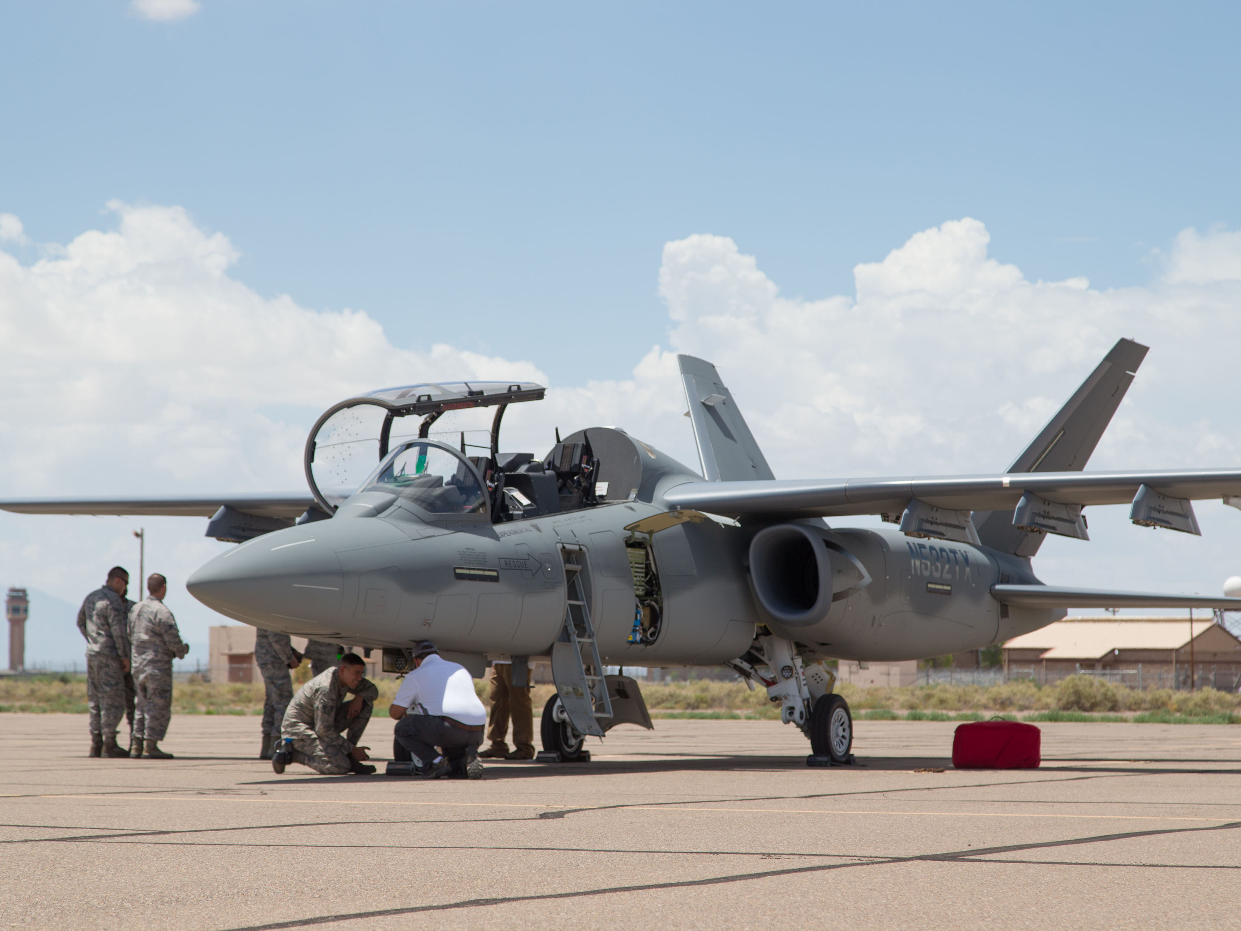 Congress Approves $400 Million for an 'A-10 Lite'