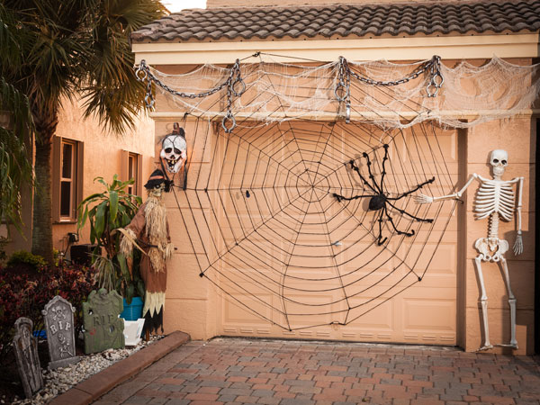 Diy haunted house facade Diy haunted house facade