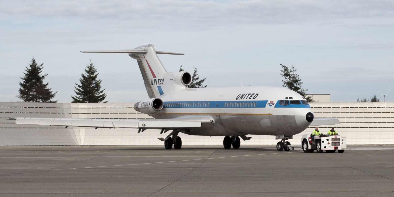 The first boeing 727 will fly again for 12 minutes